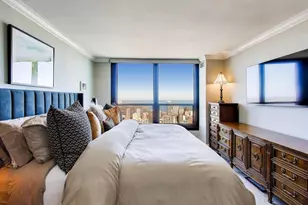 1030 N State St, Chicago, IL 60610 - Photo 11