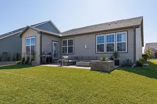 44 Pacific Ave, Hawthorn Woods, IL 60047 - Photo 19