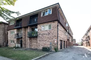 9708 Nottingham Ave, Chicago Ridge, IL 60415 - Photo 1