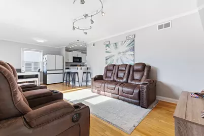 204 Woodlawn Drive, Mundelein, IL 60060 - Photo 3