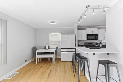 204 Woodlawn Drive, Mundelein, IL 60060 - Photo 5