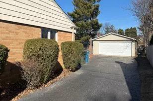 508 W Lonnquist Blvd, Mount Prospect, IL 60056 - Photo 3