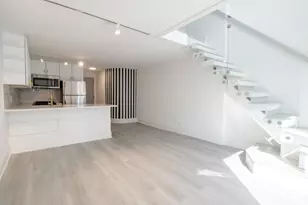 1221 N Dearborn Pkwy, Chicago, IL 60610 - Photo 5