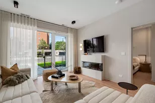 1257 N Ashland Ave, Chicago, IL 60622 - Photo 3