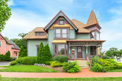 302 S Main Street, Algonquin, IL 60102 - Photo 1