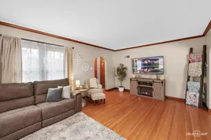 121 N Reed St, Joliet, IL 60435 - Photo 3