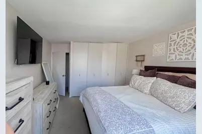 70 W Burton Place #1508, Chicago, IL 60610 - Photo 9