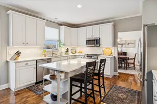 11823 Wolf Creek Ln, Plainfield, IL 60585 - Photo 9