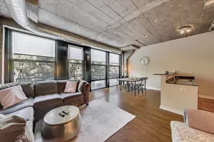 1001 W 15th St, Chicago, IL 60608 - Photo 3