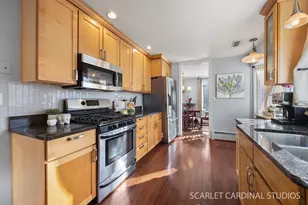 31 Roosevelt St, Saint Charles, IL 60174 - Photo 5