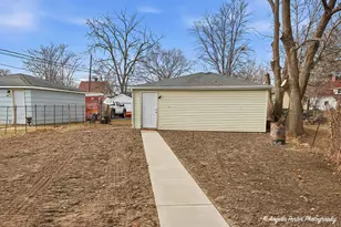 3022 Gabriel Ave, Zion, IL 60099 - Photo 17