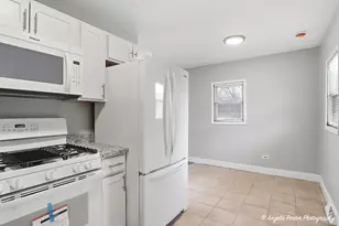 3022 Gabriel Ave, Zion, IL 60099 - Photo 5