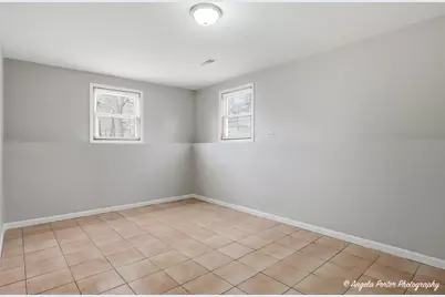 [Address not provided], Zion, IL 60099 - Photo 13