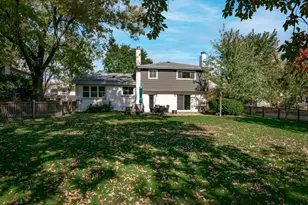 522 E Park Manor Ct, Elmhurst, IL 60126 - Photo 23