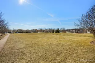 748 Cashmere Ln, Elgin, IL 60124 - Photo 43