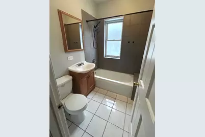 3436 W Leland Avenue #2W, Chicago, IL 60625 - Photo 9