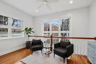 1043 W Newport Ave, Chicago, IL 60657 - Photo 5