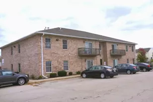 555 Strack St, Cortland, IL 60112 - Photo 1