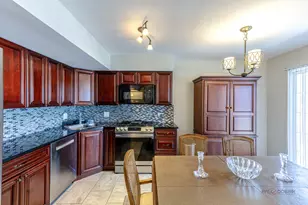 26223 N Green St, Mundelein, IL 60060 - Photo 9