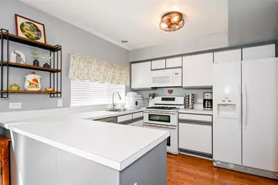 2092 Muirfield Circle, Elgin, IL 60123 - Photo 9