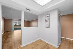 650 Whitney Ct, Gurnee, IL 60031 - Photo 7