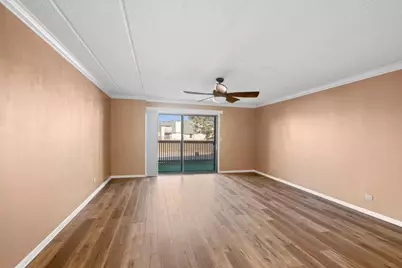 650 Whitney Court #211, Gurnee, IL 60031 - Photo 3