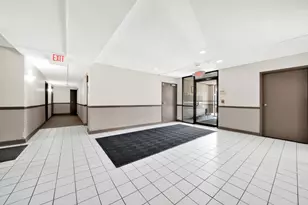 2300 Beau Monde Terrace, Lisle, IL 60532 - Photo 15