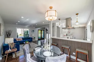 380 Ventura Club Dr, Roselle, IL 60172 - Photo 5