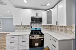 7535 S St Lawrence Ave, Chicago, IL 60619 - Photo 17