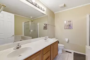 3031 Saganashkee Ln, Naperville, IL 60564 - Photo 13