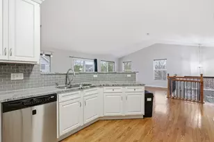 3031 Saganashkee Ln, Naperville, IL 60564 - Photo 27