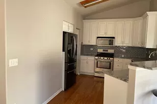 3031 Saganashkee Ln, Naperville, IL 60564 - Photo 7