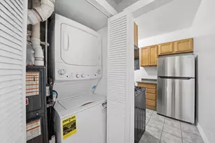 3100 W Argyle St, Chicago, IL 60625 - Photo 13