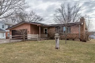 503 W Center St, Mount Morris, IL 61054 - Photo 1