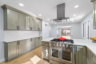 1141 N Delphia Avenue, Park Ridge, IL 60068 - Photo 13