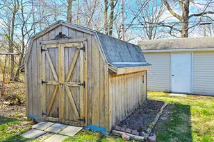 23 Park Ln, Centralia, IL 62801 - Photo 13