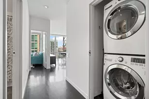 653 N Kingsbury St, Chicago, IL 60654 - Photo 17