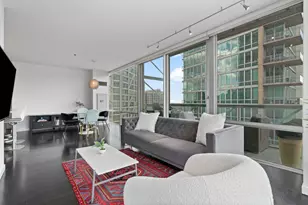 653 N Kingsbury St, Chicago, IL 60654 - Photo 5