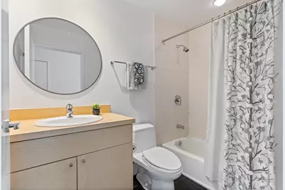 653 N Kingsbury Street #1405, Chicago, IL 60654 - Photo 15