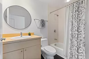 653 N Kingsbury St, Chicago, IL 60654 - Photo 15