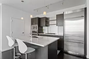 653 N Kingsbury St, Chicago, IL 60654 - Photo 7