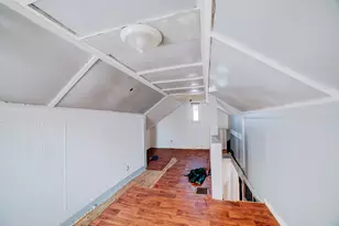 850 E Chestnut St, Hoopeston, IL 60942 - Photo 9