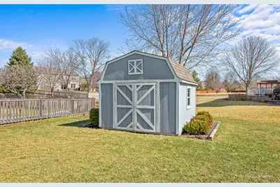 601 Meade Boulevard, North Aurora, IL 60542 - Photo 37