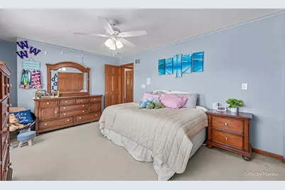601 Meade Boulevard, North Aurora, IL 60542 - Photo 31