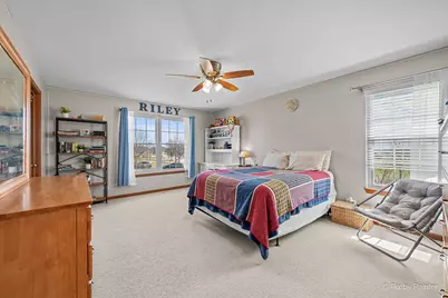 601 Meade Boulevard, North Aurora, IL 60542 - Photo 27