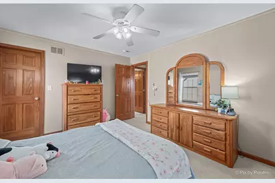 601 Meade Boulevard, North Aurora, IL 60542 - Photo 33