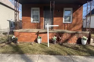 11809 S Lafayette Ave, Chicago, IL 60628 - Photo 1