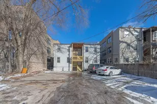 2041 W Jarvis Ave, Chicago, IL 60645 - Photo 27