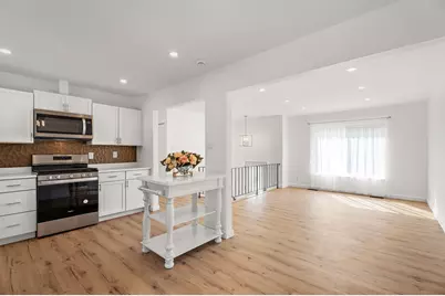 220 N Ashbury Avenue, Bolingbrook, IL 60440 - Photo 3