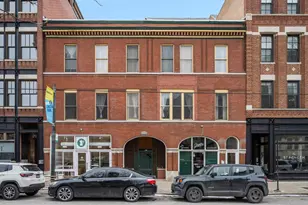 1013 W Webster Ave, Chicago, IL 60614 - Photo 1